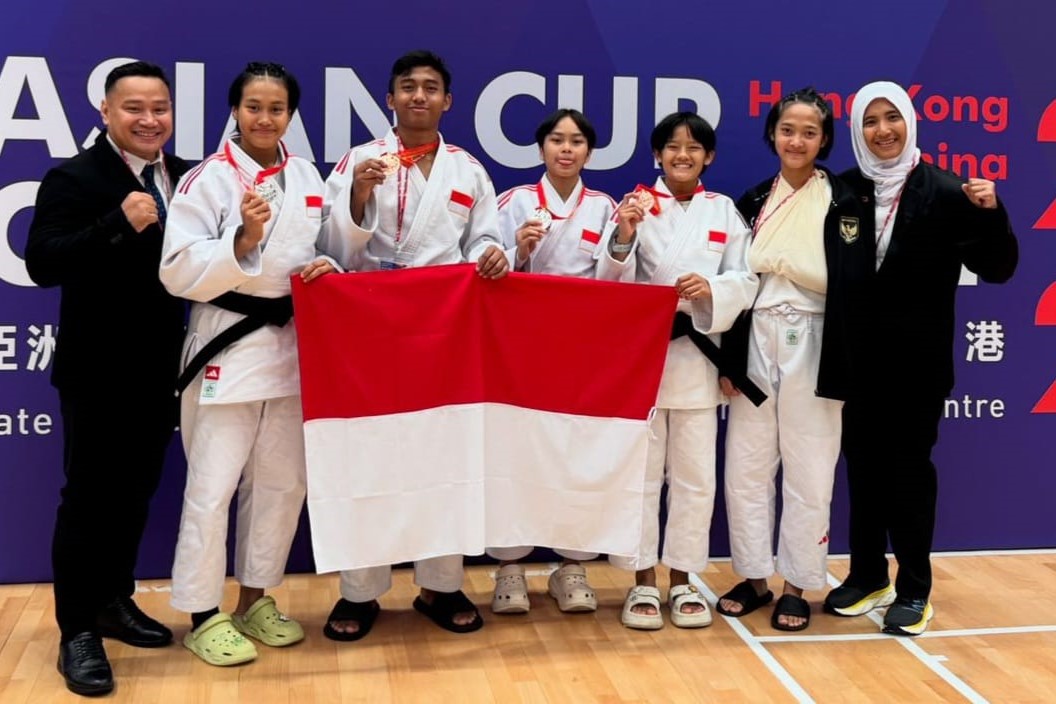 Dr. Ira Purnamasari, Dosen FPOK UPI, Antar Tim Judo Indonesia Raih Medali di Asian Cup Hong Kong & Macau 2025