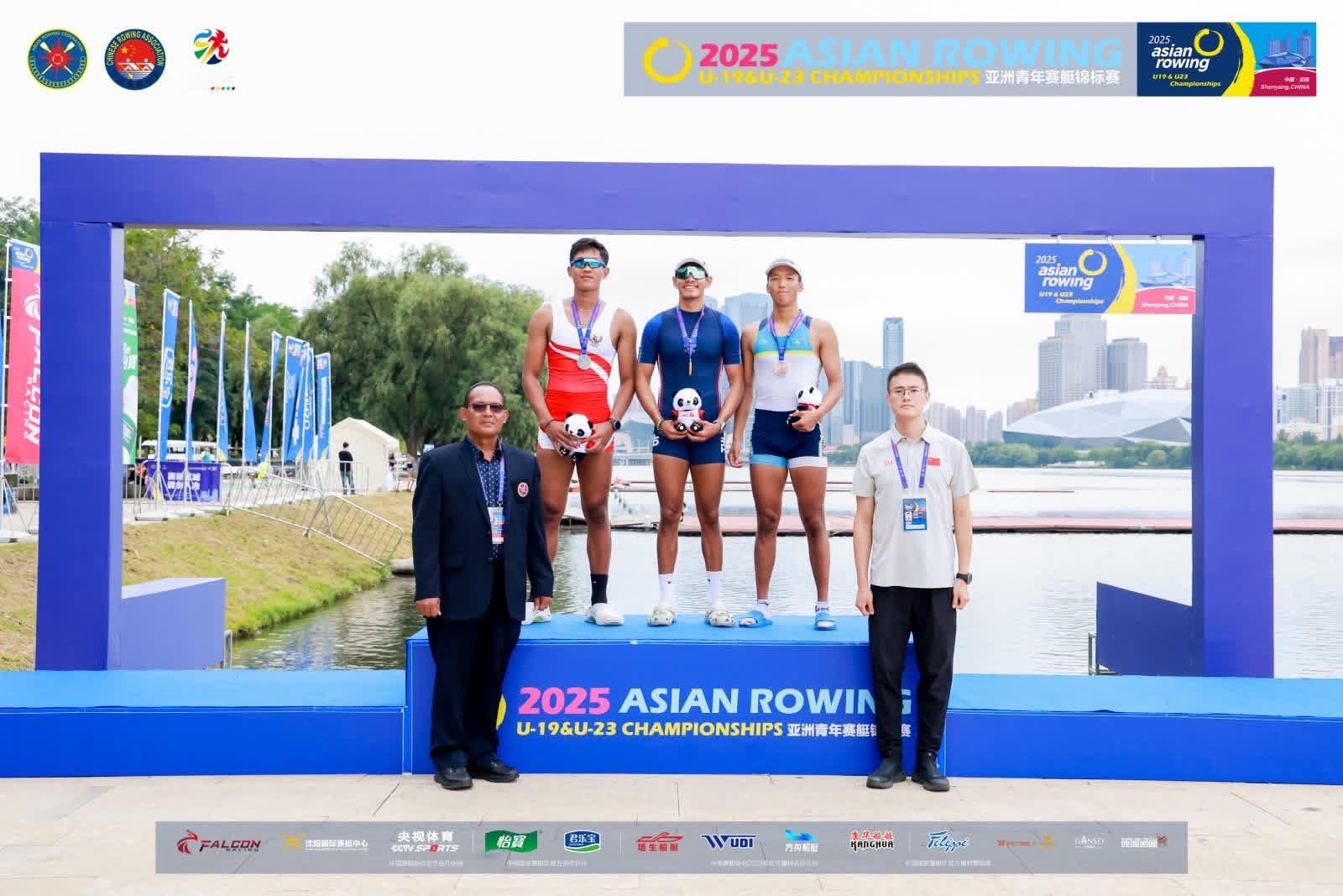 Rendi Setia Maulana, Mahasiswa FPOK UPI, Raih Perak di Asian Rowing U-23 Championships 2025