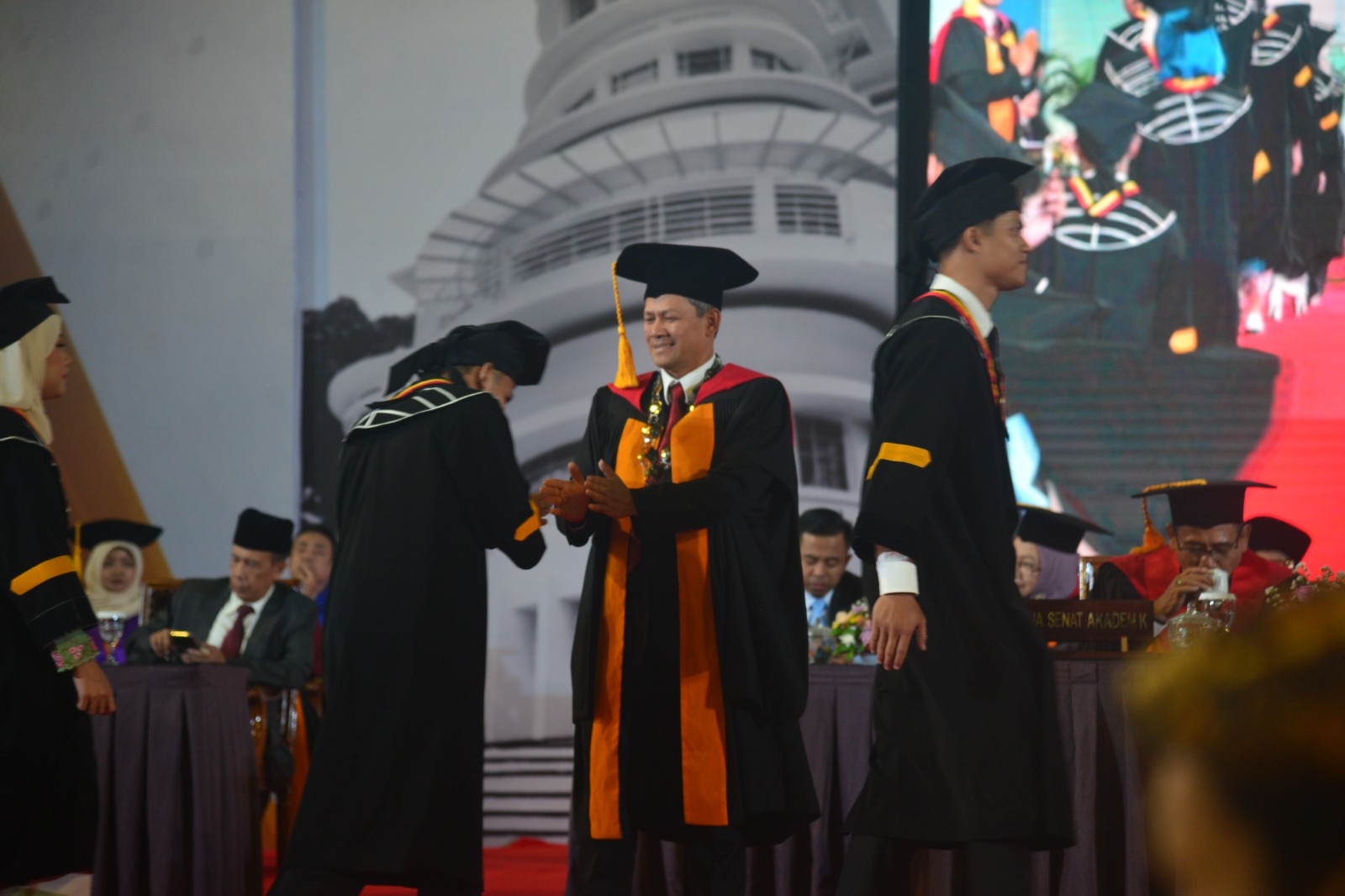 Sebanyak 177 Wisudawan FPOK UPI Resmi Dikukuhkan pada Wisuda Gelombang II