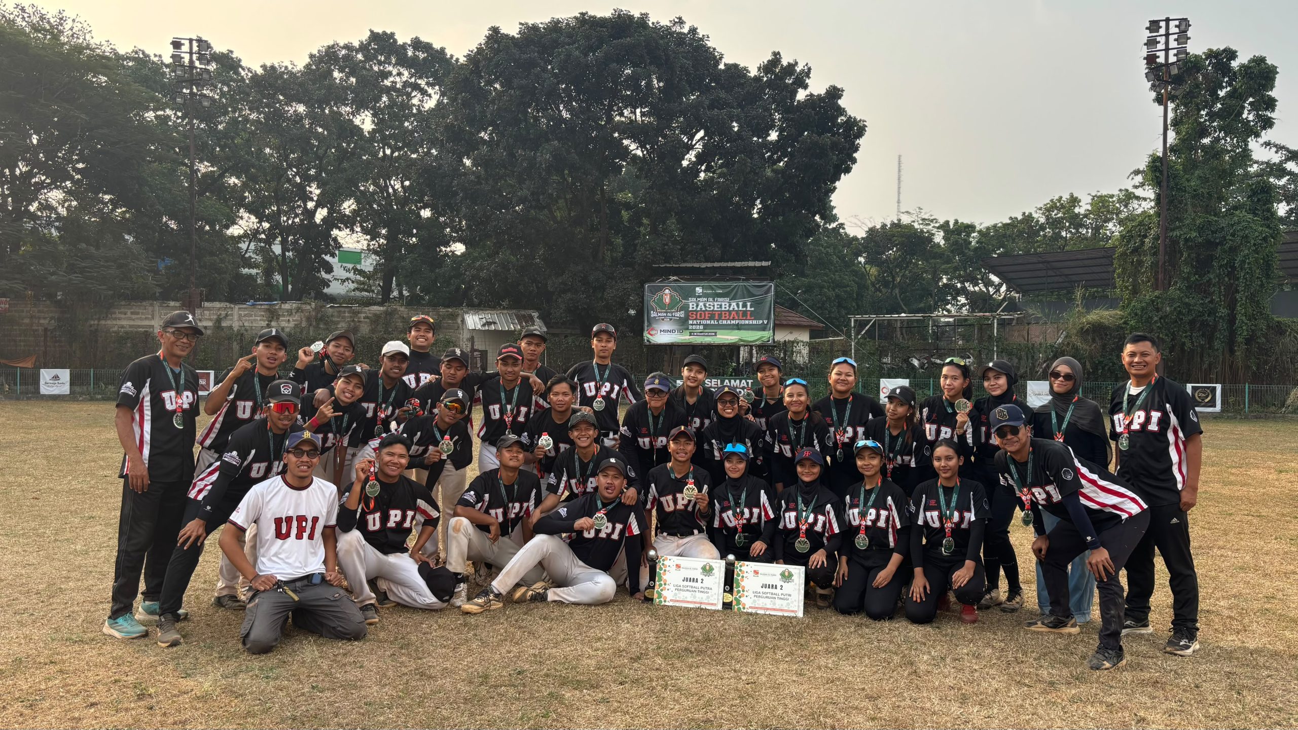 Tim Softball UPI Putra dan Putri Raih Runner-up Liga Softball Perguruan Tinggi