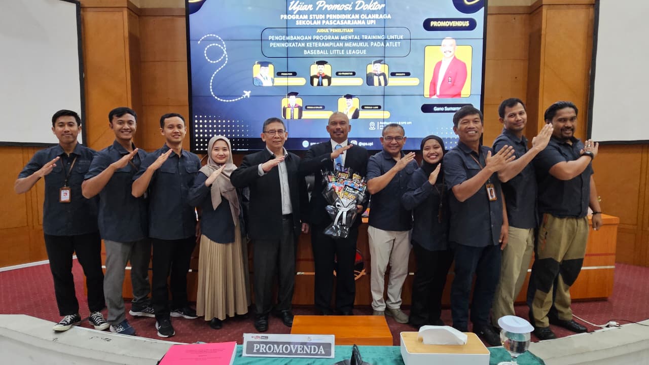 Dosen PGSD Penjas FPOK UPI Gano Sumarno Ikuti Ujian Promosi Doktor di Sekolah Pascasarjana UPI